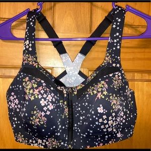 Victoria’s Secret Incredible Knockout Sport Bra
